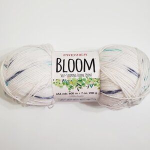 Premier Bloom Yarn Self-Striping Floral Print Sea Holly 1090-14 70z 656y Acrylic